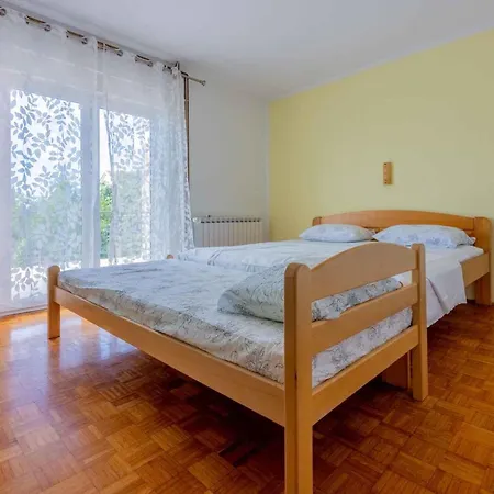 In 42451 Апартаменты