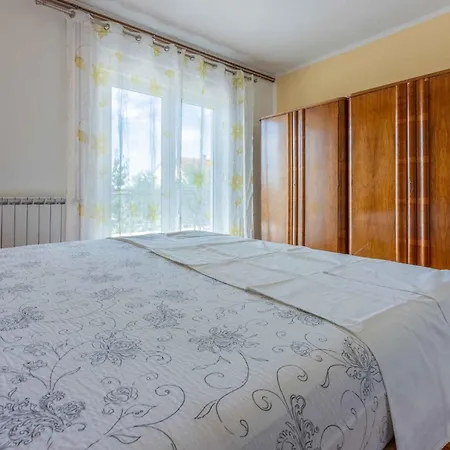 Apartman In 42451 Crikvenica